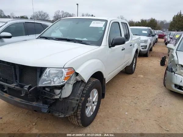 1N6DD0EV9KN752034 2019 NISSAN NAVARA (FRONTIER) - Image 2