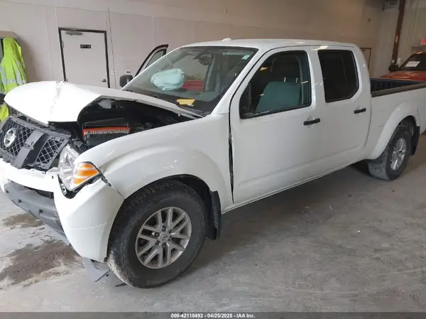 1N6DD0FV7JN718221 2018 NISSAN NAVARA (FRONTIER) - Image 2