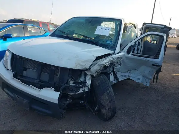 1N6ED0CF9MN715715 2021 NISSAN NAVARA (FRONTIER) - Image 2