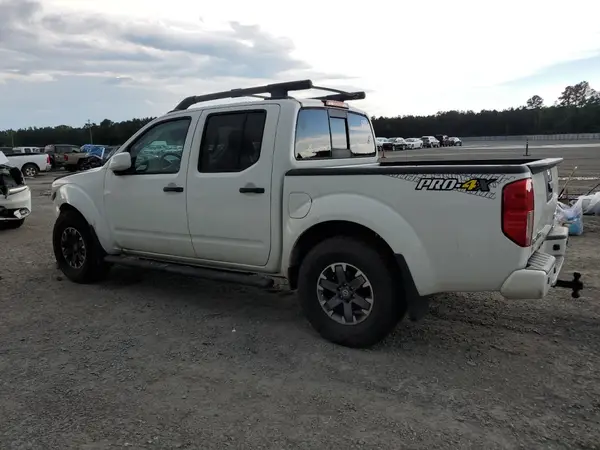1N6ED0EB3LN714598 2020 NISSAN NAVARA (FRONTIER) - Image 2