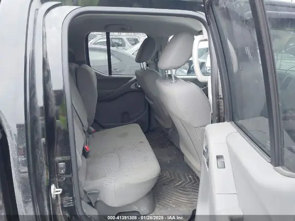 1N6ED0EB8MN717563 2021 NISSAN NAVARA (FRONTIER) - Image 8