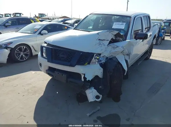 1N6ED0EB8MN717952 2021 NISSAN NAVARA (FRONTIER) - Image 2