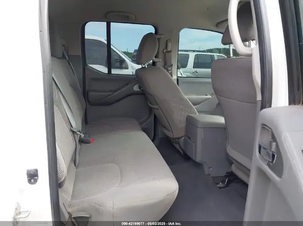 1N6ED0EB9MN706099 2021 NISSAN NAVARA (FRONTIER) - Image 8