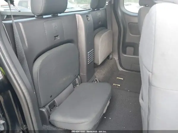 1N6ED1CL5NN635485 2022 NISSAN NAVARA (FRONTIER) - Image 8