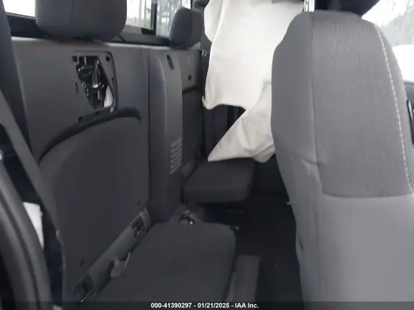 1N6ED1CM5PN635627 2023 NISSAN NAVARA (FRONTIER) - Image 8