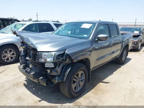 1N6ED1EJ0SN641802 2025 NISSAN NAVARA (FRONTIER) - Image 2
