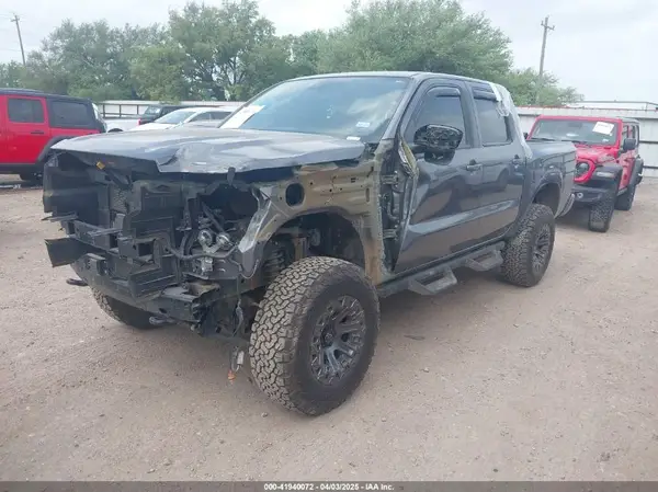 1N6ED1EK4NN650046 2022 NISSAN NAVARA (FRONTIER) - Image 2