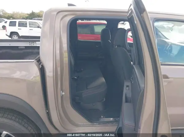 1N6ED1EK4PN657159 2023 NISSAN NAVARA (FRONTIER) - Image 8