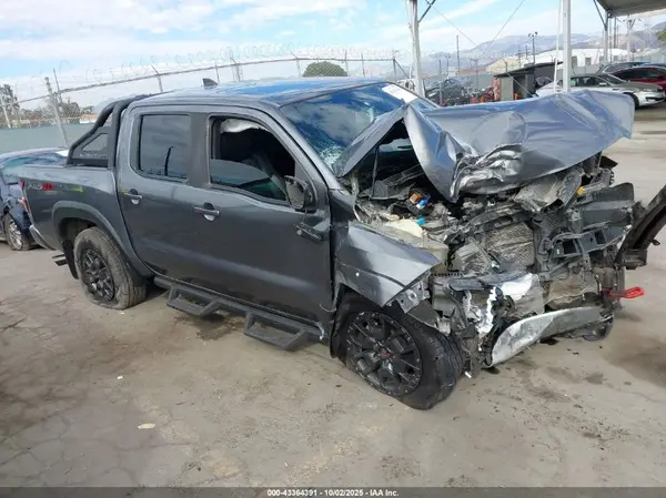 1N6ED1EK7NN678696 2022 NISSAN NAVARA (FRONTIER) - Image 1