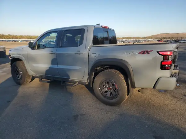 1N6ED1EK8SN605803 2025 NISSAN NAVARA (FRONTIER) - Image 2