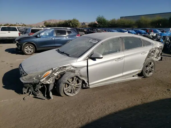 1NPE24AFXJH698907 2018 HYUNDAI SONATA - Image 1