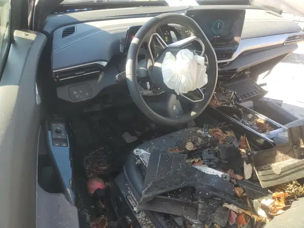 1V25MPE86PC040656 2023 VOLKSWAGEN ID.4 - Image 8