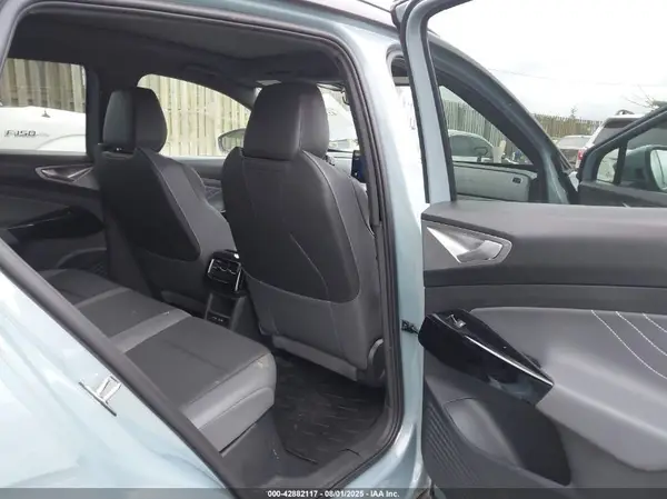 1V25MPE86RC012133 2024 VOLKSWAGEN ID.4 - Image 8