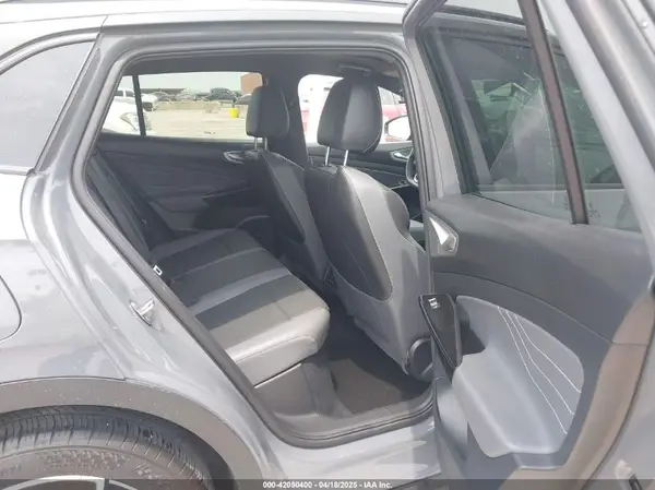 1V25MPE89PC025486 2023 VOLKSWAGEN ID.4 - Image 8