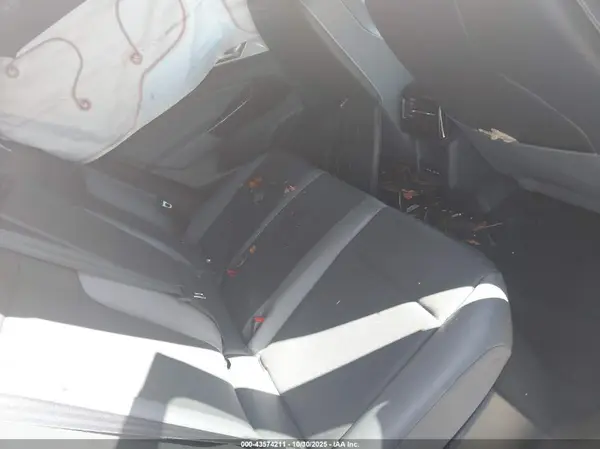 1V25MPE8XRC015925 2024 VOLKSWAGEN ID.4 - Image 8