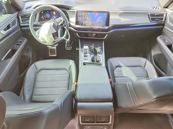 2025 VOLKSWAGEN ATLAS auction photo 8