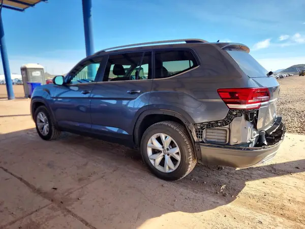 1V2AP2CA0JC536106 2018 VOLKSWAGEN ATLAS - Image 2