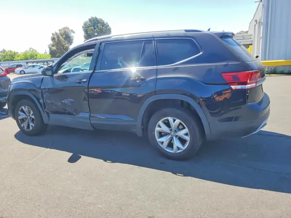 1V2AP2CA1JC596217 2018 VOLKSWAGEN ATLAS - Image 2