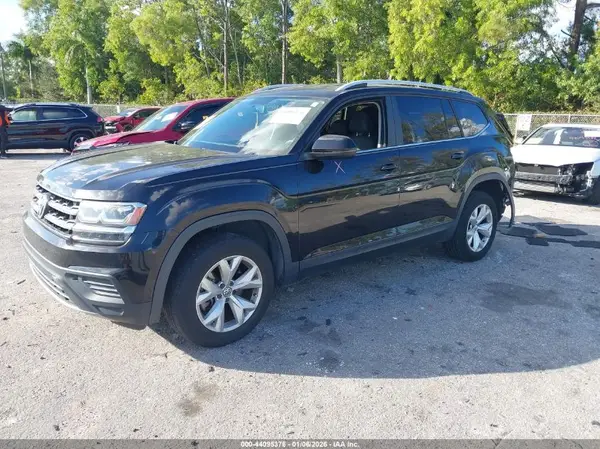 1V2AP2CA2JC536950 2018 VOLKSWAGEN ATLAS - Image 2