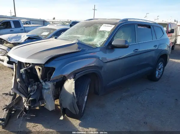 1V2AP2CA2KC584319 2019 VOLKSWAGEN ATLAS - Image 2