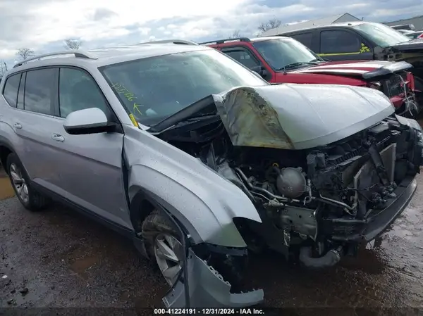 1V2AP2CA3JC531272 2018 VOLKSWAGEN ATLAS - Image 1
