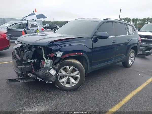 1V2AP2CA3JC532356 2018 VOLKSWAGEN ATLAS - Image 2