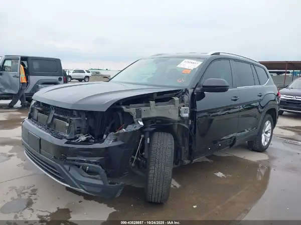 1V2AP2CA3JC589754 2018 VOLKSWAGEN ATLAS - Image 2