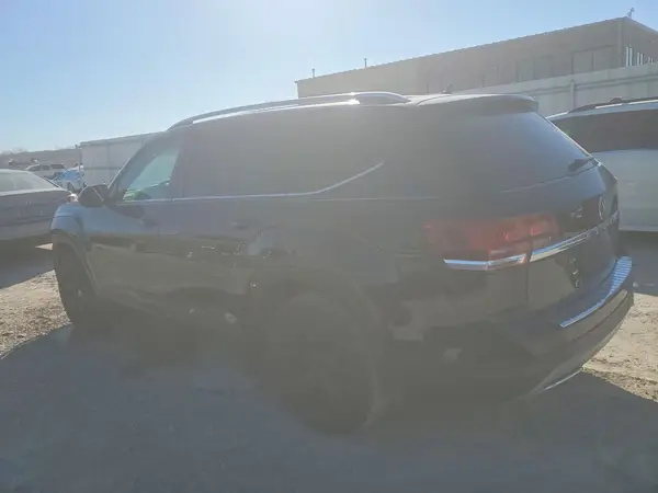 1V2AP2CA3KC607056 2019 VOLKSWAGEN ATLAS - Image 2