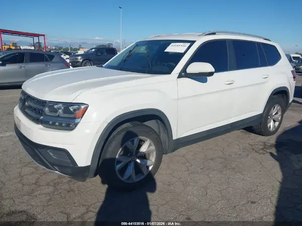 1V2AP2CA5JC549773 2018 VOLKSWAGEN ATLAS - Image 2