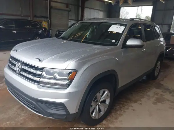 1V2AP2CA5JC592817 2018 VOLKSWAGEN ATLAS - Image 2