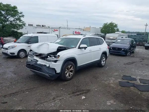 1V2AP2CA6JC527183 2018 VOLKSWAGEN ATLAS - Image 2