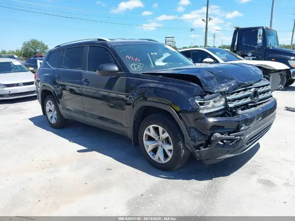 1V2AP2CA7JC580281 2018 VOLKSWAGEN ATLAS - Image 1
