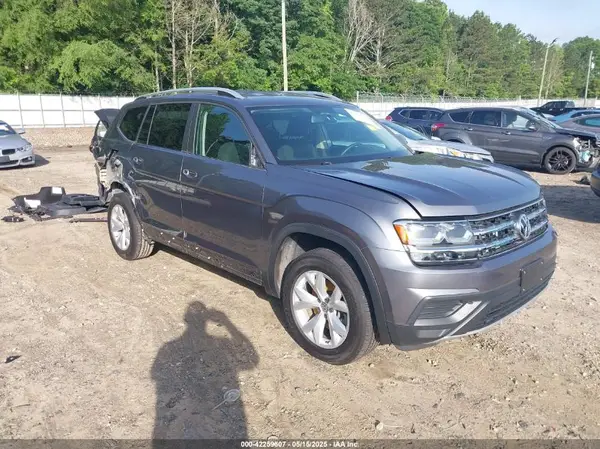 1V2AP2CA8JC599938 2018 VOLKSWAGEN ATLAS - Image 1