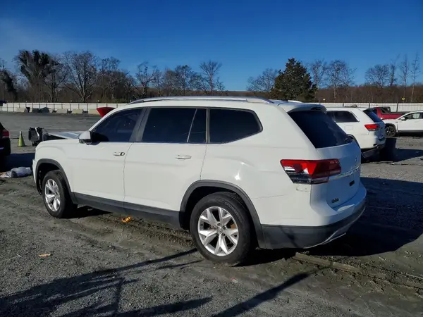 1V2AP2CA9JC544558 2018 VOLKSWAGEN ATLAS - Image 2