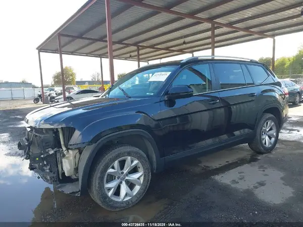 1V2AR2CA4JC548477 2018 VOLKSWAGEN ATLAS - Image 2