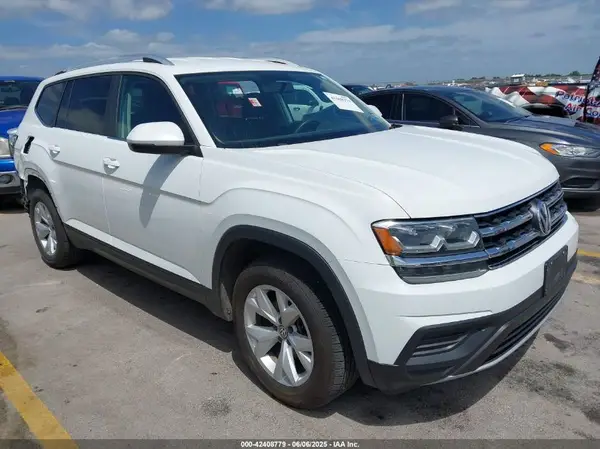 1V2AR2CA4JC556255 2018 VOLKSWAGEN ATLAS - Image 1