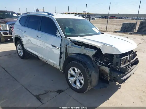 1V2AR2CA6JC536945 2018 VOLKSWAGEN ATLAS - Image 1