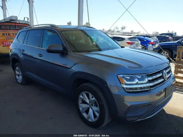 1V2AR2CA6JC568696 2018 VOLKSWAGEN ATLAS - Image 1