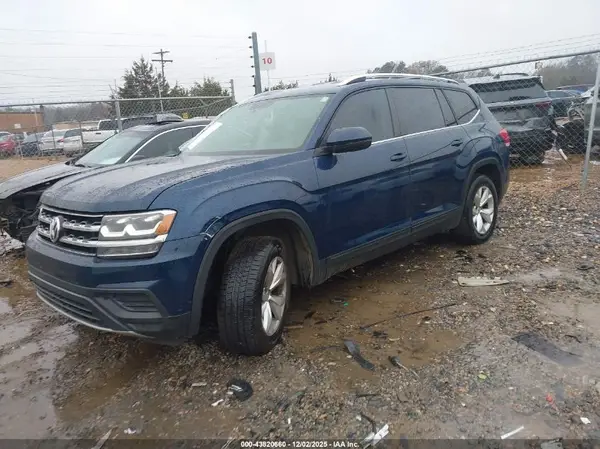 1V2AR2CA6JC589516 2018 VOLKSWAGEN ATLAS - Image 2