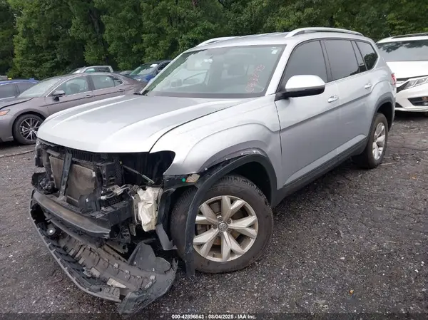 1V2AR2CA7JC538333 2018 VOLKSWAGEN ATLAS - Image 2