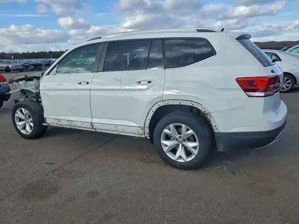 1V2AR2CA8JC519399 2018 VOLKSWAGEN ATLAS - Image 2