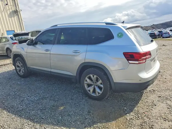 1V2AR2CA8JC524845 2018 VOLKSWAGEN ATLAS - Image 2