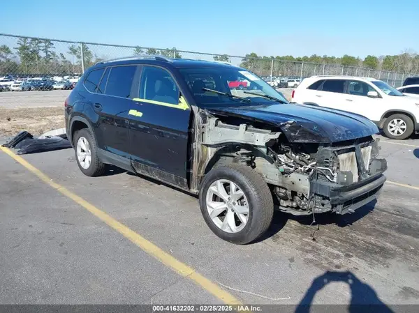 1V2AR2CA9JC536034 2018 VOLKSWAGEN ATLAS - Image 1