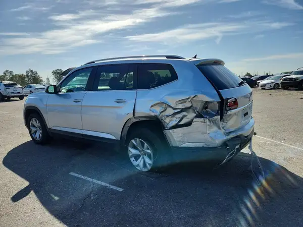1V2AR2CA9JC552900 2018 VOLKSWAGEN ATLAS - Image 2
