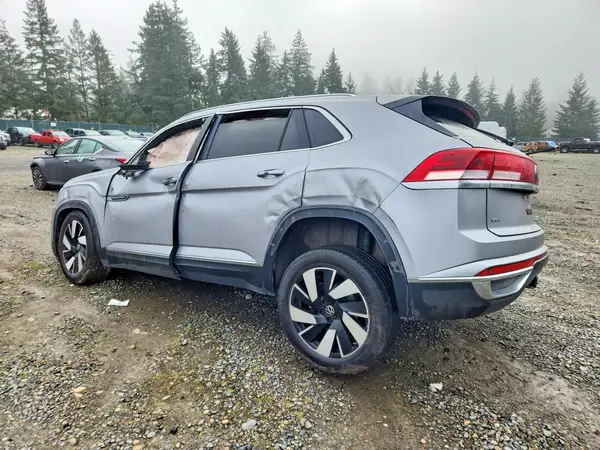 1V2BE2CA2SC227393 2025 VOLKSWAGEN ATLAS - Image 2