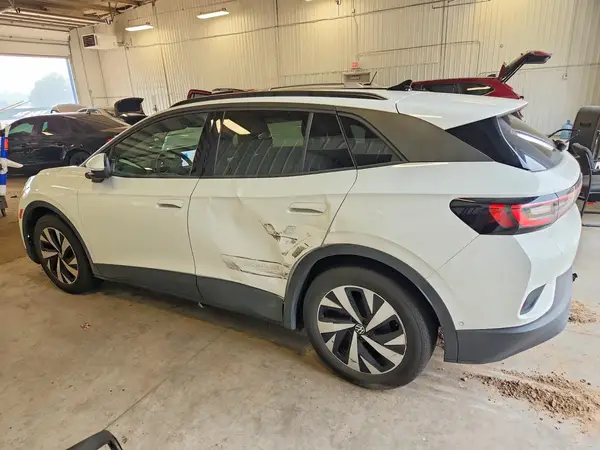 1V2BMPE80PC055012 2023 VOLKSWAGEN ID.4 - Image 2