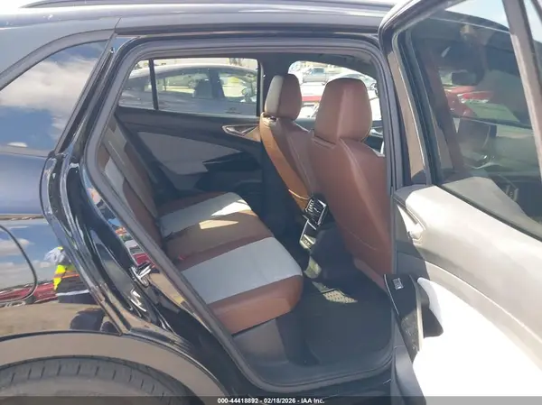 1V2BMPE81RC001740 2024 VOLKSWAGEN ID.4 - Image 8