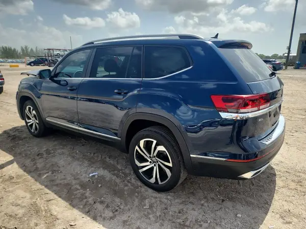 1V2BP2CA1NC561249 2022 VOLKSWAGEN ATLAS - Image 2