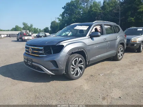 1V2BP2CA2NC504428 2022 VOLKSWAGEN ATLAS - Image 2