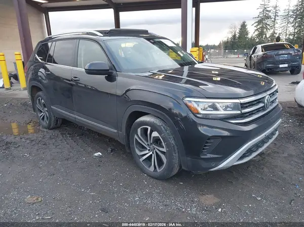 1V2BP2CA2NC537459 2022 VOLKSWAGEN ATLAS - Image 1